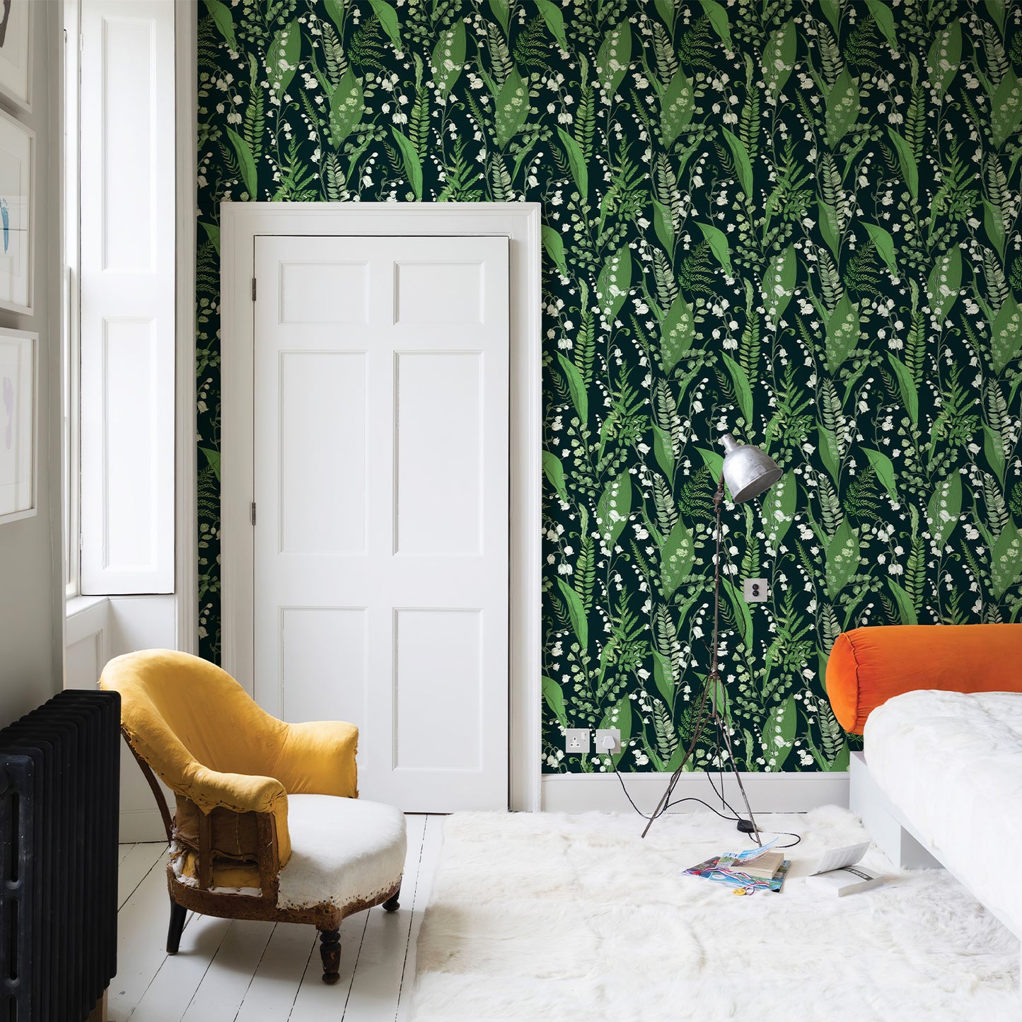 Vintage Floral Wallpaper Peel and Stick Wallpaper Green Leaf Lily of The Valley Botanical Wallpaper Self Adhesive Removable for Renter Friendly 480" X 17.3"