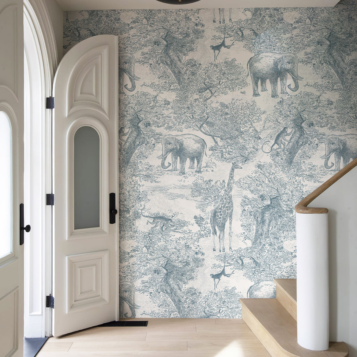 Fixed size：Animal Deep In The Jungle Blue Wallpaper Mural
