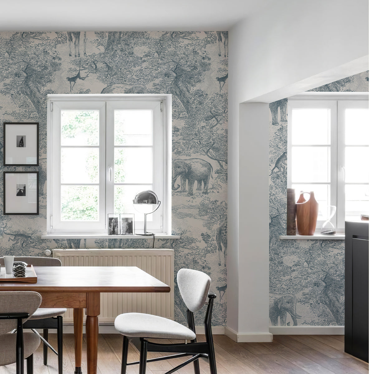 Fixed size：Animal Deep In The Jungle Blue Wallpaper Mural