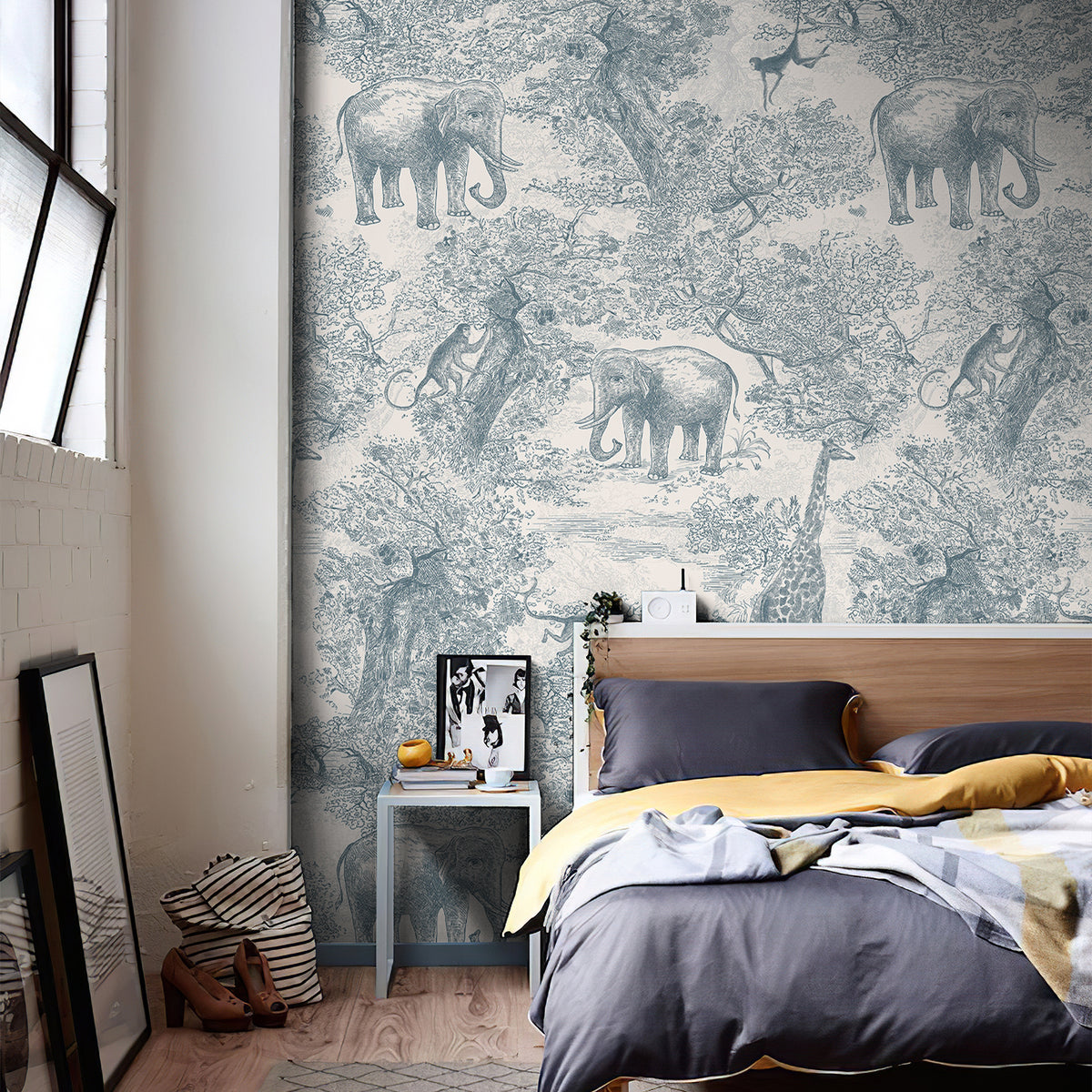 Fixed size：Animal Deep In The Jungle Blue Wallpaper Mural